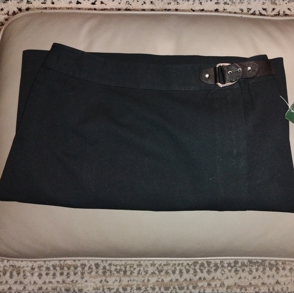 Ralph Lauren Black Pencil Skirt with Buckle Detail, Sz 10 - Picture 10 of 12